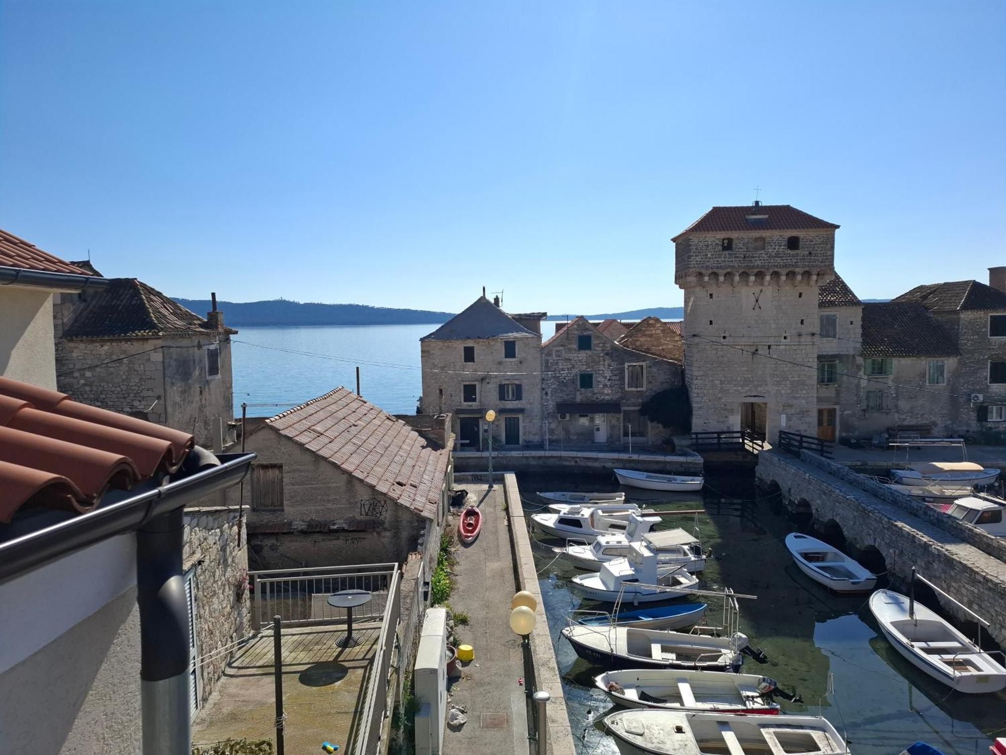 Apartment Kastilac Kaštela Εξωτερικό φωτογραφία